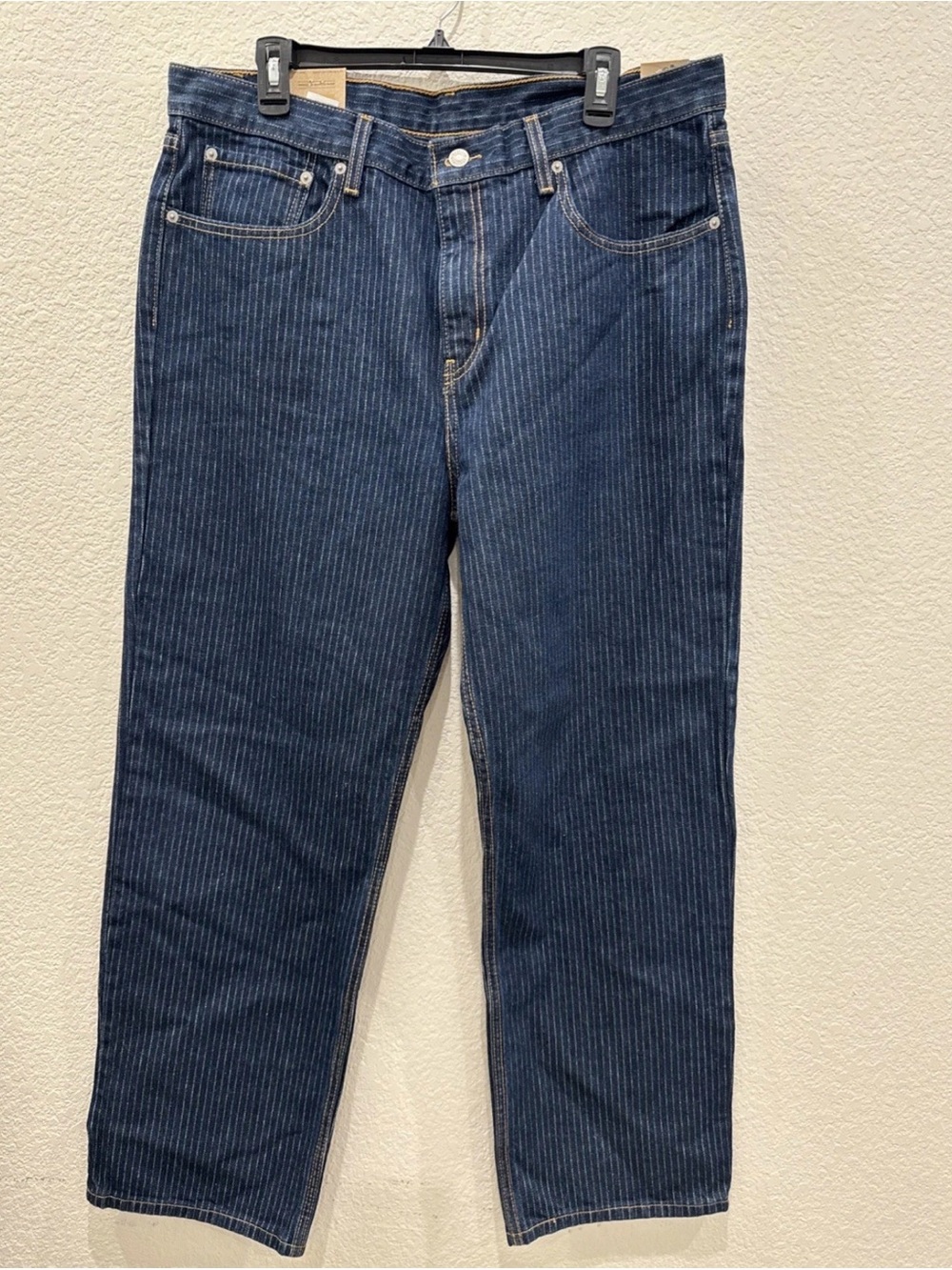 Levis Low Pro Jeans Womens 33x30 NWT Pinstripe Railroad Straight Leg Dark Wash